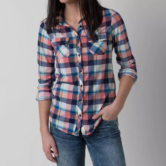 Women's Size L Passport Pink Blue Flannel Button Down Plaid Shirt - Picture 1 of 6